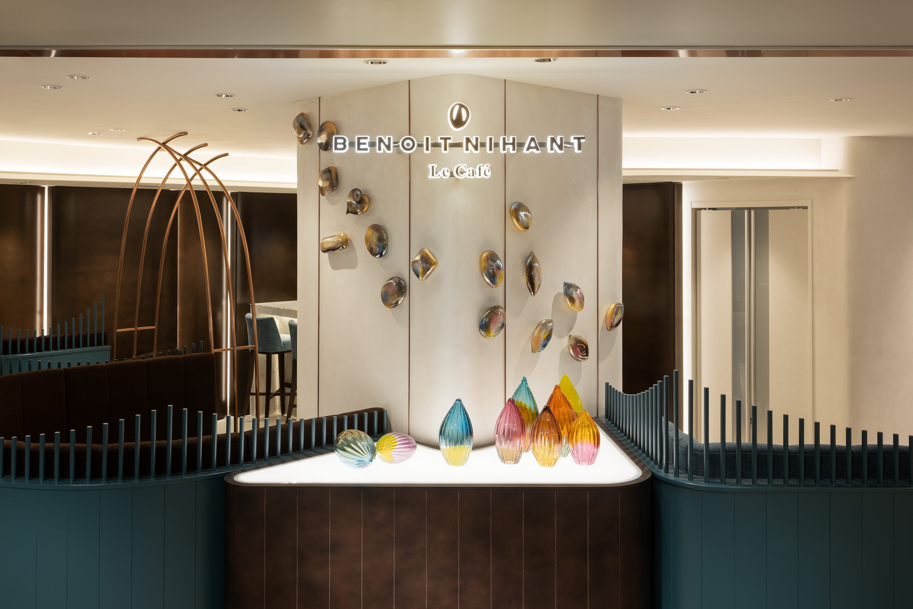 Le Café BENOIT NIHANT | 実績紹介 | 株式会社乃村工藝社